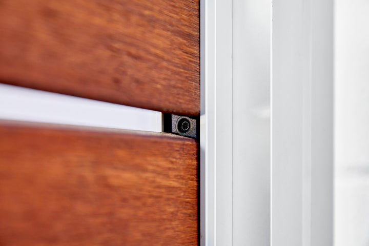 Eleganter Sichtschutz Zaun von aMbooo, vorgeölt dauerhaft und Pflegeleicht.