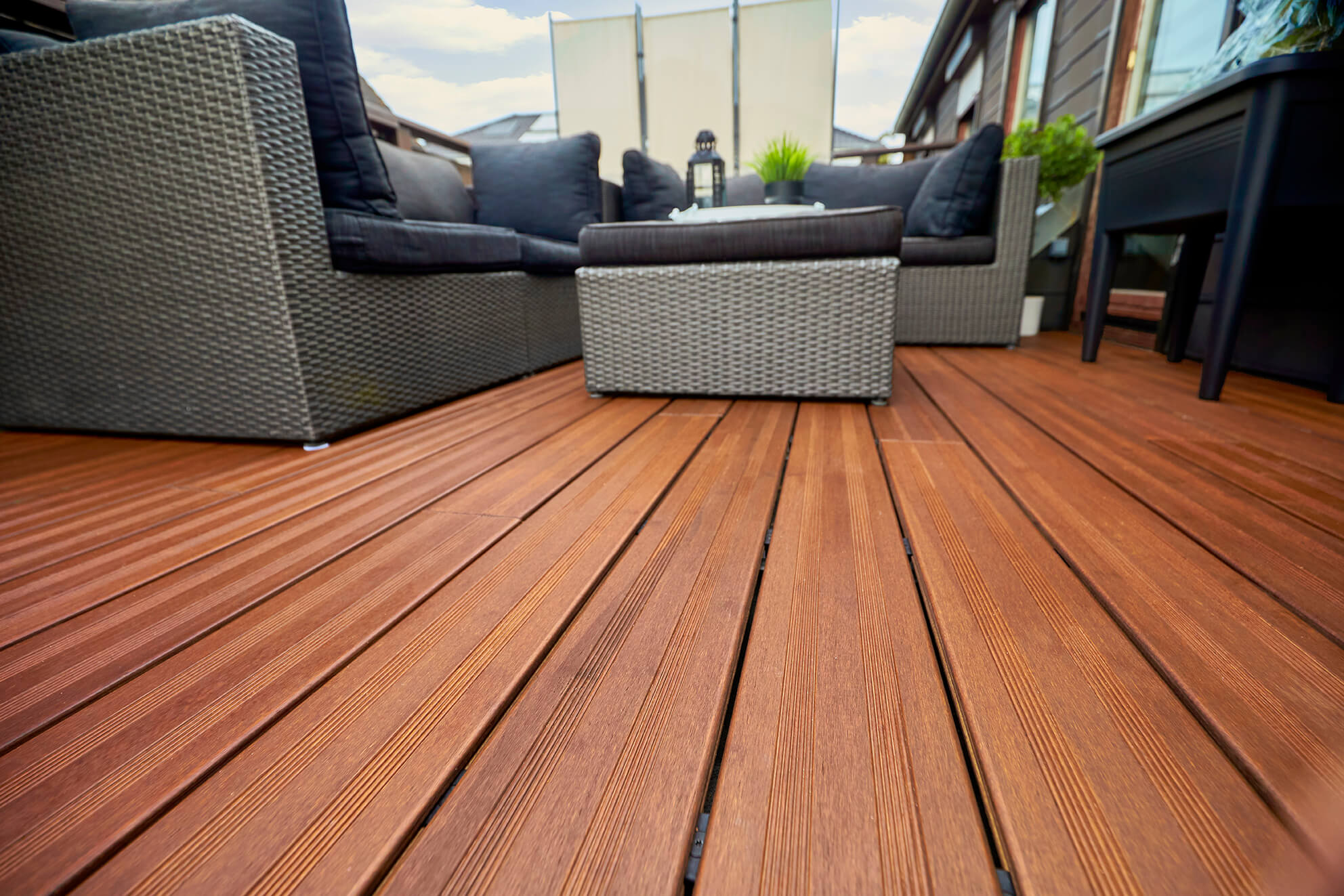 ambooo terrassendielen im IPE style