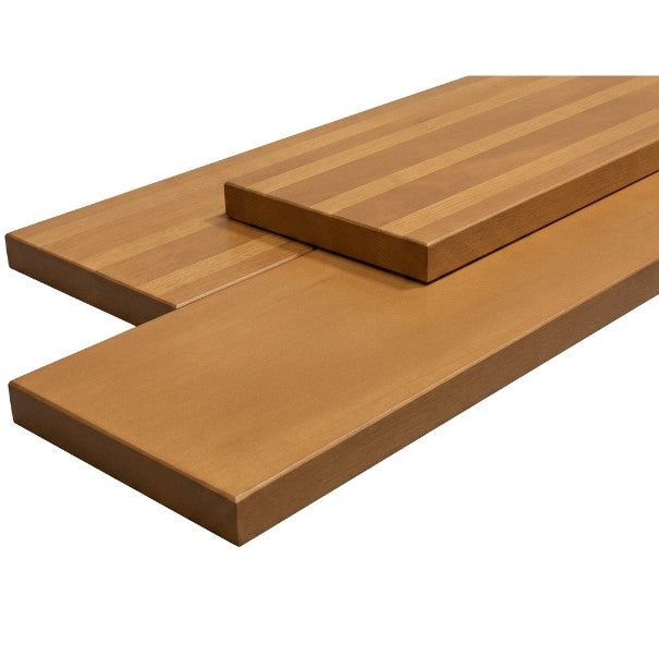 Drei Bambus-Multiboards
 mit glatter und gestreifter Oberfläche im Vergleich. Die verschiedenen Oberflächendesigns bieten unterschiedliche Optiken für die individuelle Terrassengestaltung.