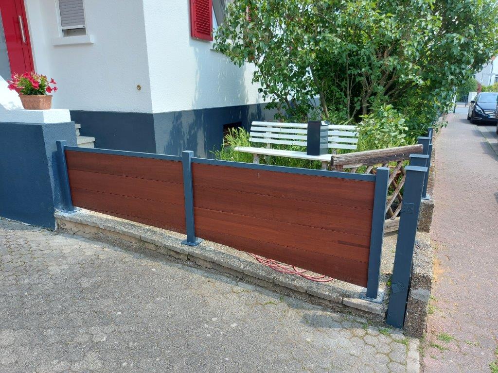 Vorgartenzaun in schön.